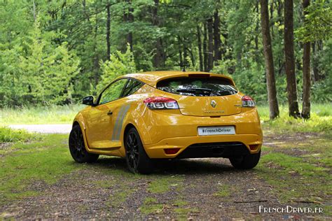 Essai de la Renault Mégane R S 275 Trophy ladieu French Driver