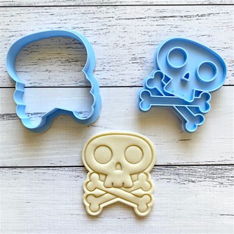 Pirate Skull Bones Cookie Cutter Embosser Set Bake My Design