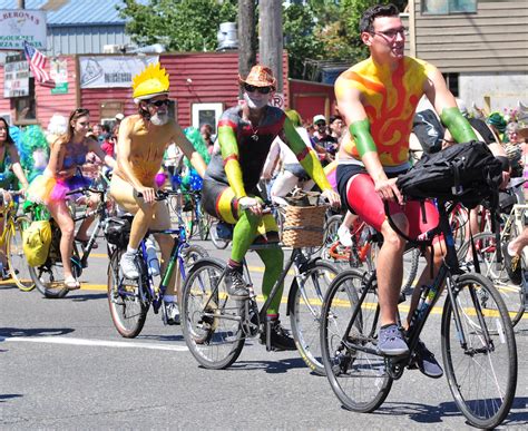 2015 Fremont Solstice cyclists 179A | Joe Mabel | Flickr 