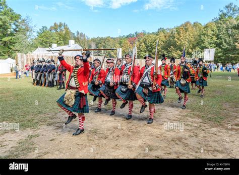 Scottish Highlanders 1700s Hi Res Stock Photography And Images Alamy