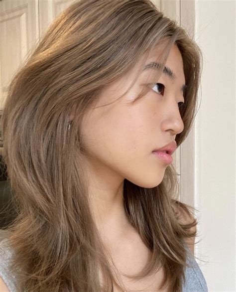 Pin By Kisha On Hairlalu Blonde Asian Hair Honey Blonde Hair Korean Hair Color