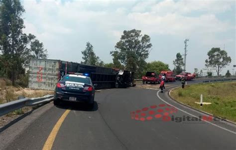 Ltimahora Tr Iler Vuelca En La Toluca Atlacomulco