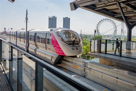 Bangkoks Monorail Pink Line Starts Passenger Operation Urban