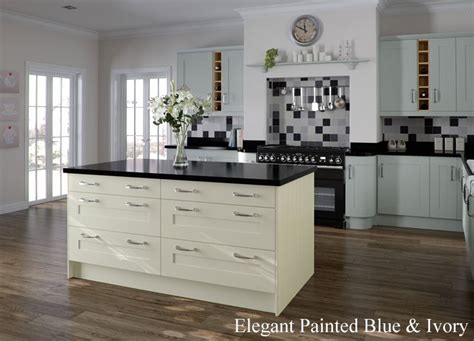 Painted kitchen Ivory & Blue