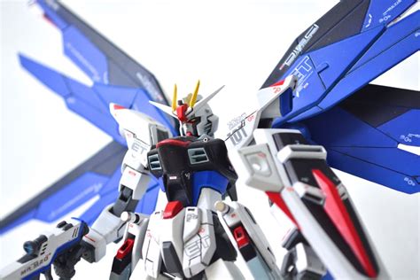 Custom Build Hg 1144 Freedom Gundam Improved