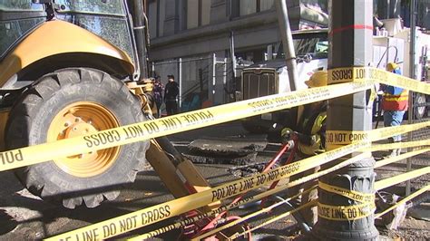 Crews Repair The Water Main Break As Jurors Wait Outside The King