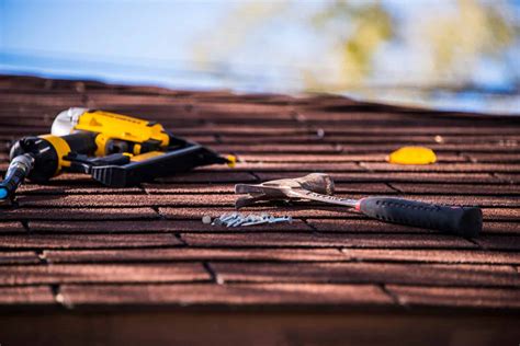 7 Useful Roof Replacement Tips To Know (Homeowner's Guide)