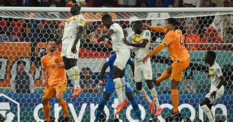 Senegal And Netherlands Goalless At Halftime Reuters