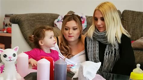 Vanessa Und Natalie Teenie Mütter Wenn Kinder Kinder Kriegen Rtlzwei