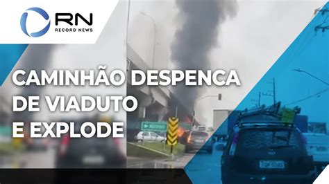 Caminh O Despenca De Viaduto Pega Fogo E Explode Em Sc Youtube