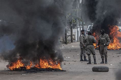 Mozambique Opposition Talks Revolution As Election Tally Looms