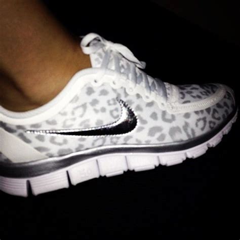 Nike Womens Leopard Running Shoes - Feliks Zeki