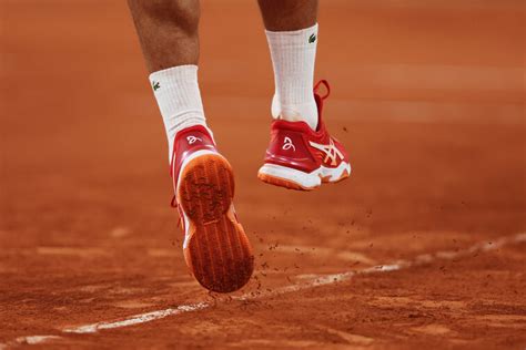 How do I find the right tennis shoe? · tennisnet.com