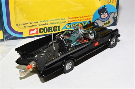 Corgi Batmobile I Mint Superb In Original Box Db