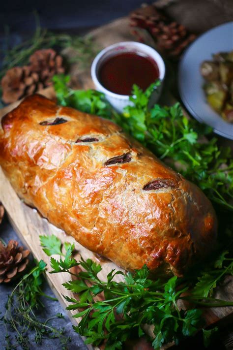 Individual Beef Wellingtons With Red Wine Pan Sauce Artofit