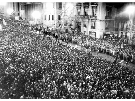 Masiva Manifestaci N En Madrid En Favor De La Libertad La Democracia Y