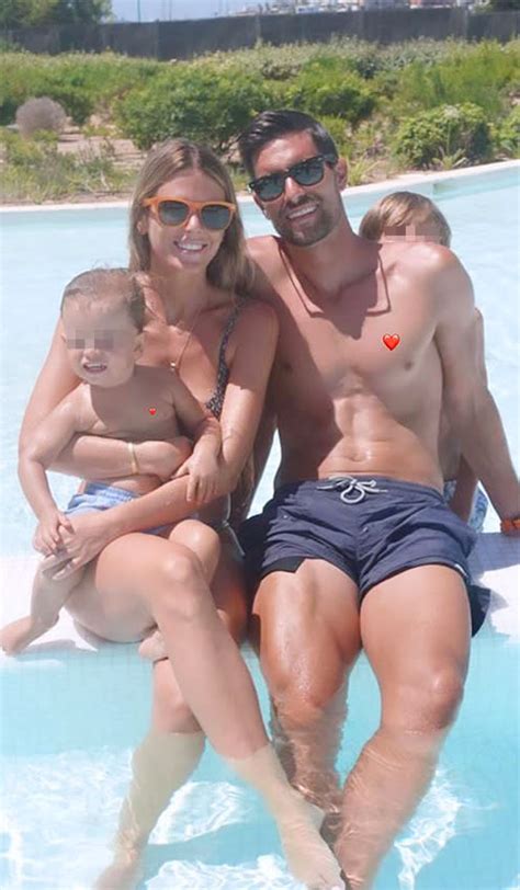 La Familia Modelo De Natalia Coll Y Adri N Gonz Lez Hijo De M Chel