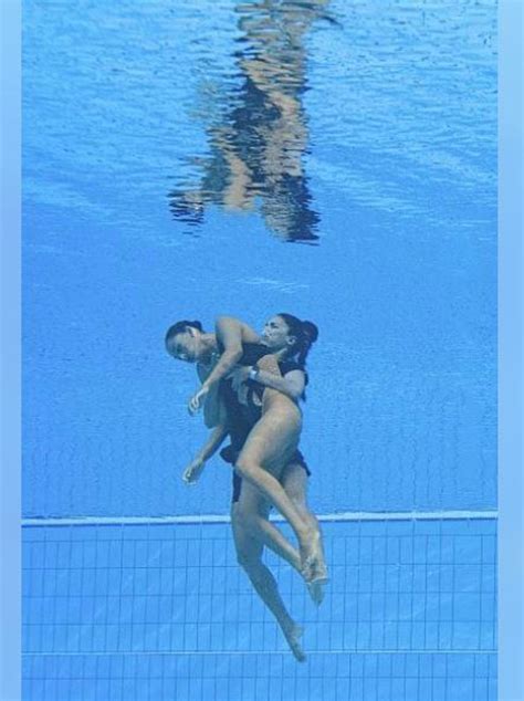 VĐV đẹp nhất thế giới từ chối chụp ảnh nóng kiếm núi tiền mỹ nữ Boxing khoe ảnh bikini