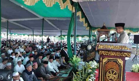 Sholat Ied 1445 H Ribuan Umat Muslim Padati Masjid Agung SMB Jayo