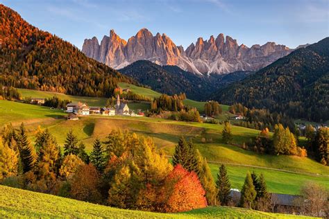 Val Di Funes Santa Maddalena Church Photo Spot Villn