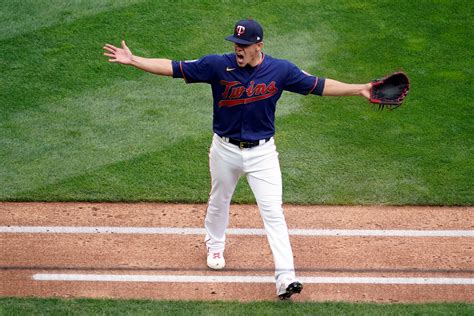 Astros Sweep As Twins Lose 18th Straight In Playoffs Twins Ap