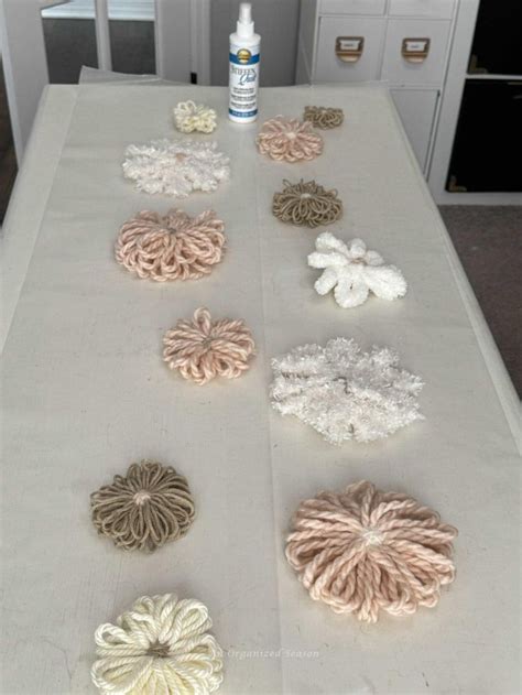 Create Beautiful Yarn Flowers To Decorate With An Organized Season In