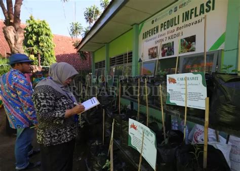 Lakukan Penilaian Sekolah Peduli Inflasi Tim Juri Datangi 7 SMP MTs Di