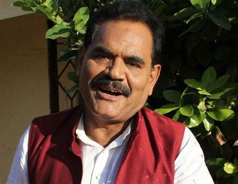 mushtaq khan height weight age wife family biography starsunfolded