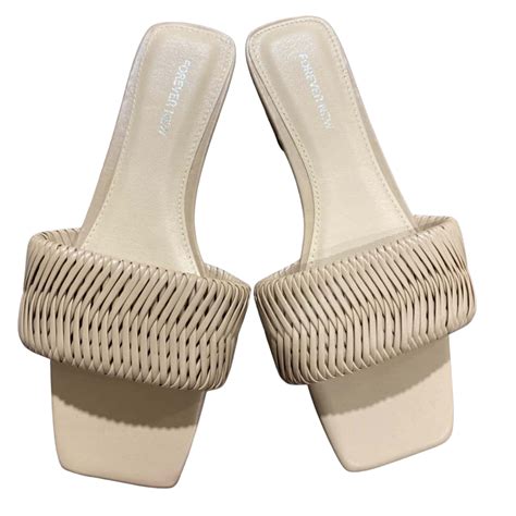 Forever New Womens Size 37 Nude S