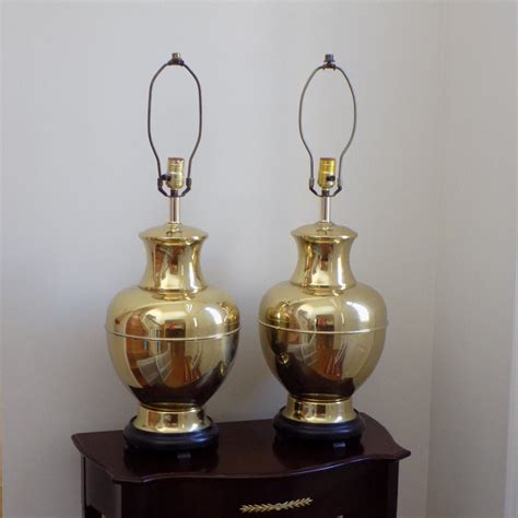 Vintage Hollywood Regency Pair Of Large Shiny Brass Round Table Lamps Mid Cent Gold Color Home