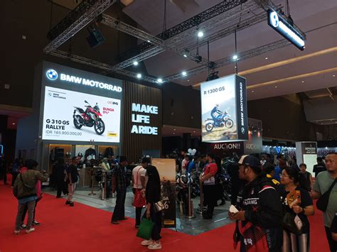 Canggih Dan Berperforma Bmw Motorrad G310r Raih Best Naked Bike Iims 2024 Booth Juga Terbaik