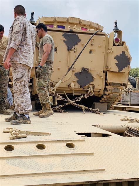 DVIDS - Images - U.S. Army Soldiers Conduct Heavy Equipment Transporter ...