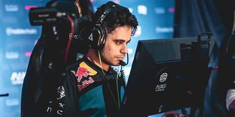 Golden Joins Ninjas In Pyjamas On Loan From Cloud9 For Berlin Major