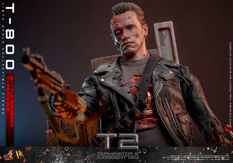 T Battle Damaged Version Hot Toys DX Terminator Figure