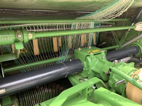 Krone Rundballenpresse Comprima CF 155 XC Tandemachse Landwirt