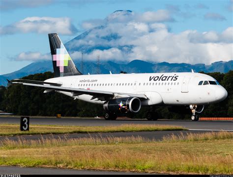 N504VL Airbus A319 132 Volaris Costa Rica Alfredo La Red JetPhotos