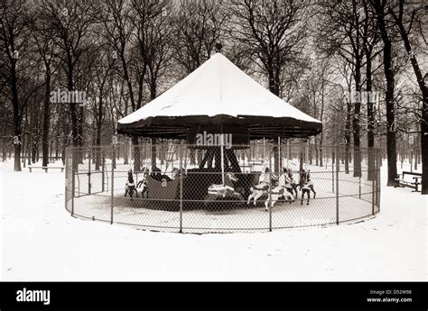 Carousel Jardin Des Tuileries Stock Photo Alamy