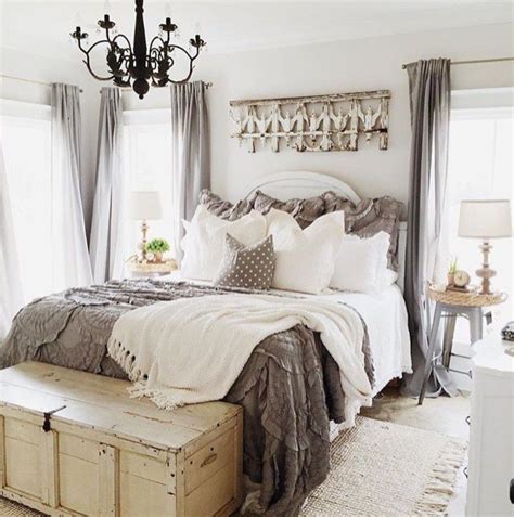 Stunning French Farmhouse Bedroom Designs Ideas To Style Up Your Room 14 Farmhouse Style