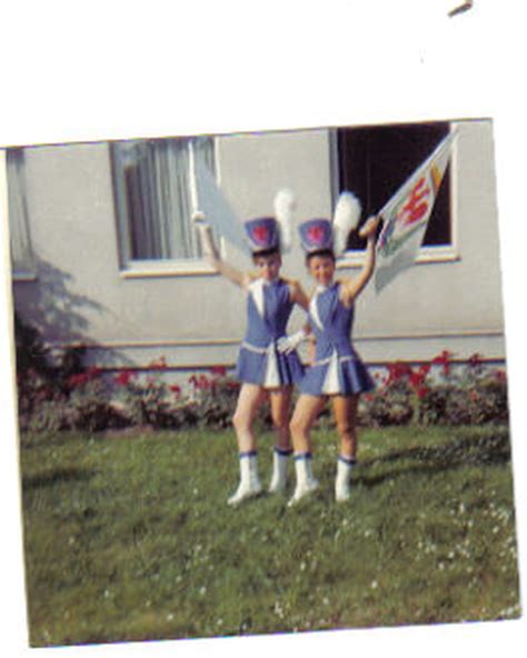 Photo De Classe Majorettes De Nice De 1970 MAJORETTES DE NICE