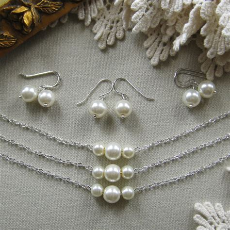 Set Of 5 Bridesmaid Pearl Necklace Earring Bridesmaid Etsy