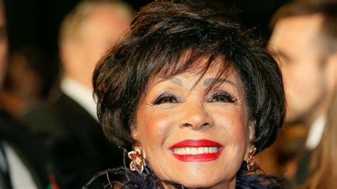 Dame Shirley Bassey Inks Exclusive Record Deal With Decca Records Music Business Worldwide