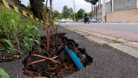 Obra Mal Feita Em Curitiba Gera Caos E Alagamentos Desde 2018