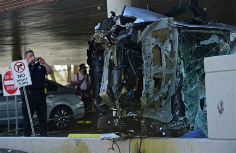 Rollover Crash Sends 1 To Hospital Closes Norwalk Intersection