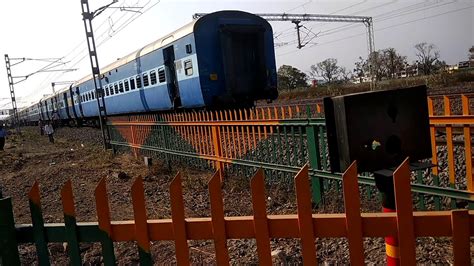 59076 Bhusawal Surat Passenger Train Arrival To Navapur Station Youtube