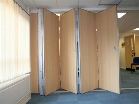 Track-mounted Accordion Room Dividers - bestroom.one