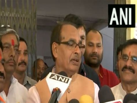 MP CM Shivraj Chouhan Claims Congress Digvijay Singh Manipulating