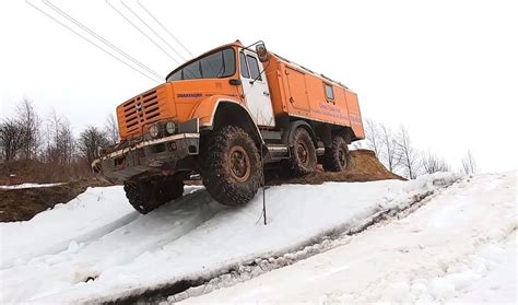 Внедорожные испытания ЗИЛ-4972 показали его невероятные возможности ...