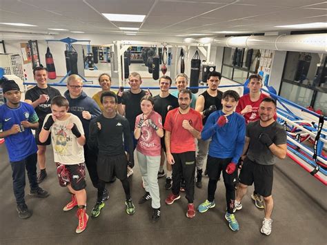 Le gala de boxe d Alençon fait son retour à la Halle au Blé avec quinze