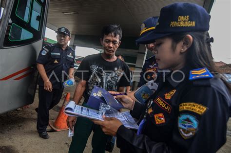 Uji Kelayakan Bus Angkutan Lebaran Antara Foto