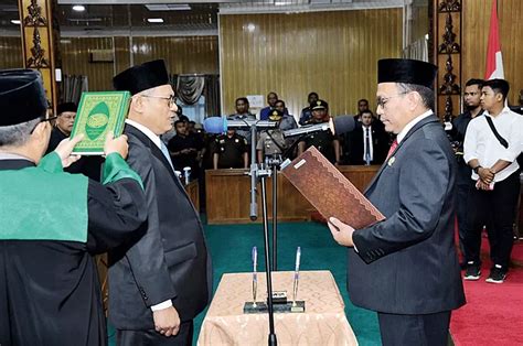 Zainal Dan Rosida Nasution Dilantik Jadi Paw Anggota Dprd Riau Pos